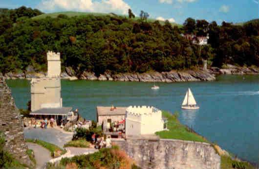 Dartmouth, Old Battery and Victorian navigational light (England)
