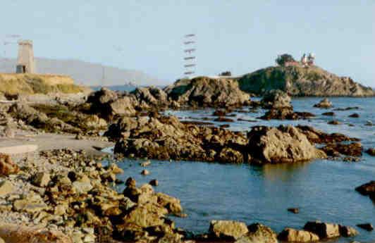 Battery point and lighthouse, Crescent City (California)
