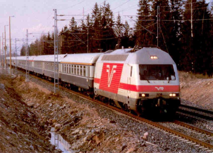 Finnish Railway Museum – Sahkoveturi Sr2 3214