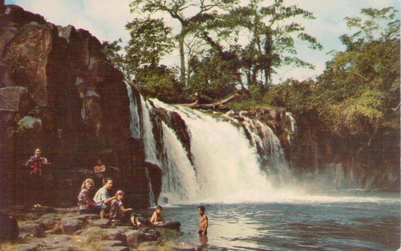 Chorrera Falls, near La Chorrera (Panama)