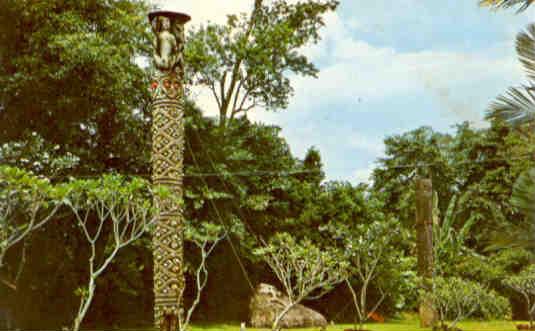 Dayak round pole (Sarawak, Borneo, Malaysia)