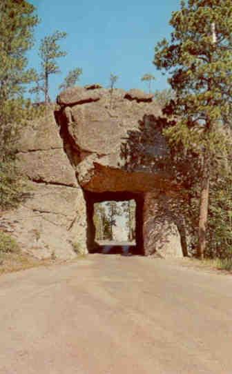 Mt. Rushmore through Iron Mt. road tunnel (South Dakota, USA)