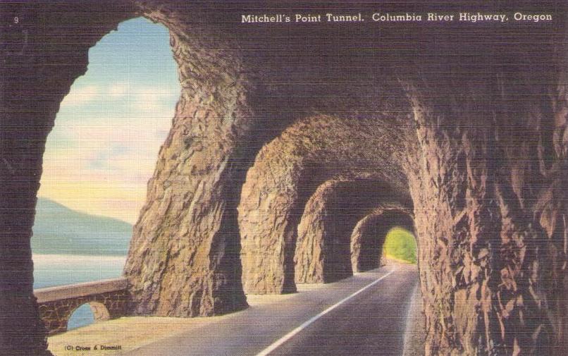 Mitchell’s Point Tunnel, Columbia River Highway (Oregon, USA)