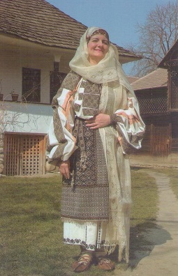 Bucharest, National Village Museum “Dimitrie Gusti”, Muscel costume