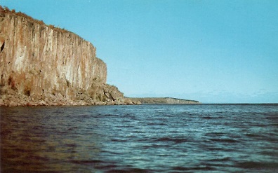 Silver Bay, Palisade Head