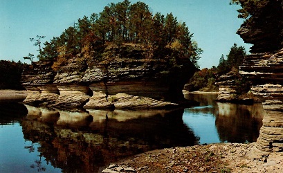 Lower Dells, Lone Rock