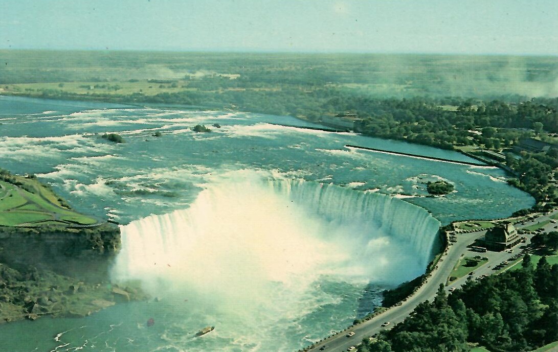 Niagara Falls (ON), The Canadian Horseshoe Falls (Canada)