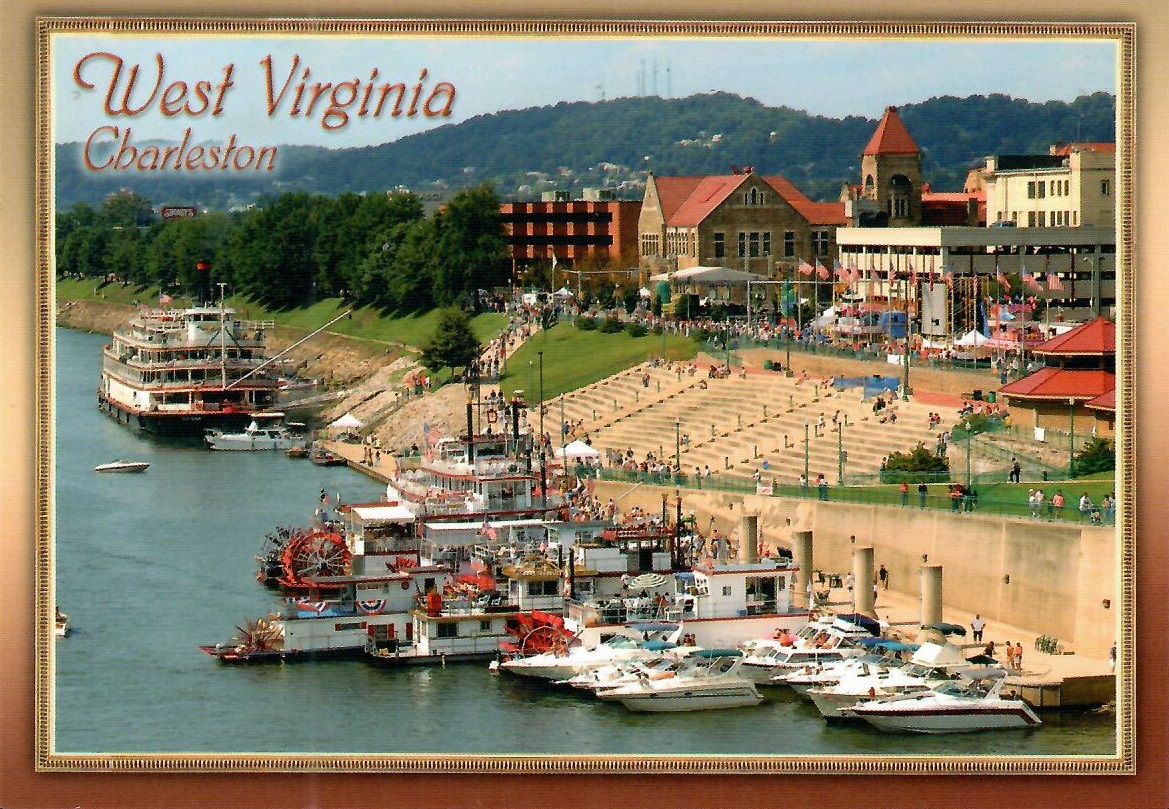 Charleston, Sternwheelers at Haddad River Front Park (West Virginia, USA)