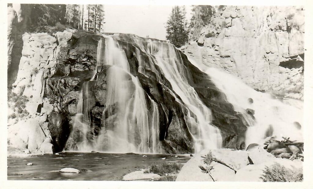 Yellowstone National Park, Gibbon Falls (Wyoming, USA)