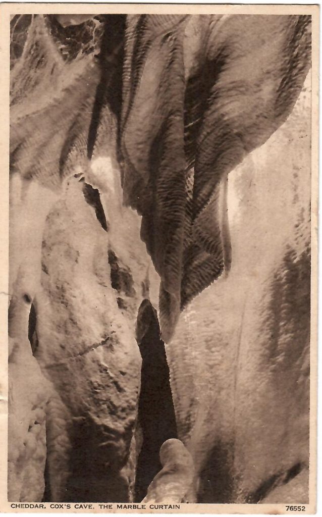Cheddar, Cox’s Cave, The Marble Curtain (England)