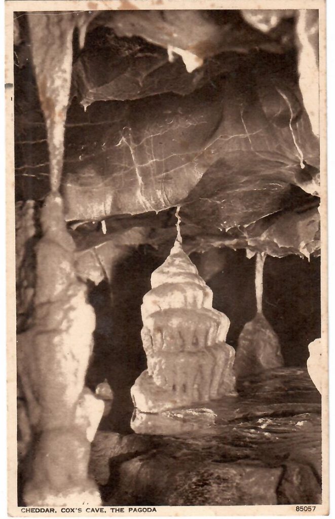 Cheddar, Cox’s Cave, The Pagoda (England)