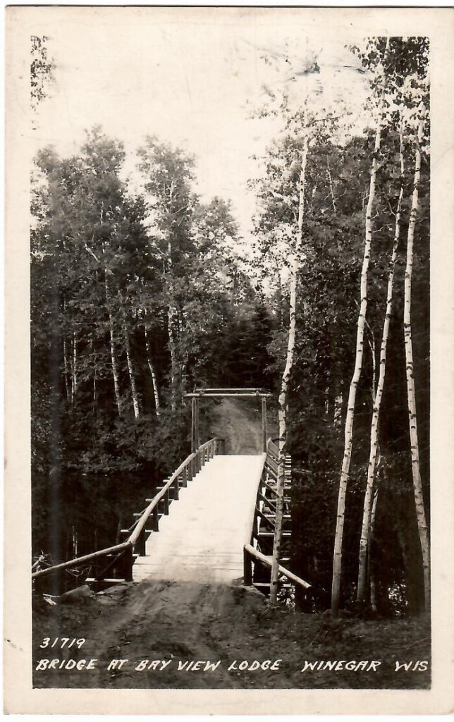 Winegar, Bridge at Bay View Lodge (Wisconsin, USA)